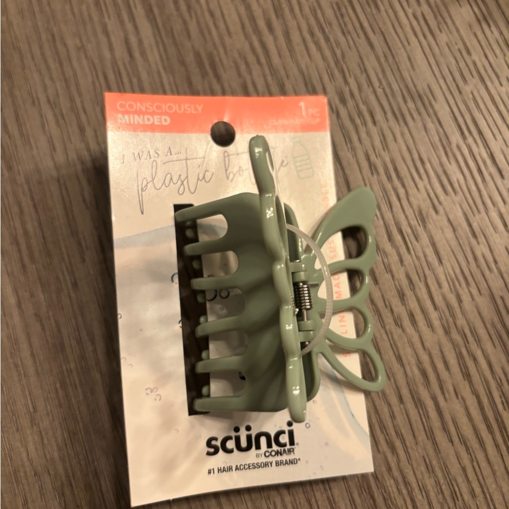 Scunci Mint Butterfly Hair Clip
